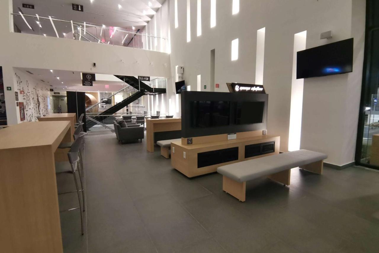 Ramada Encore By Wyndham Guadalajara Aeropuerto Las Pintas Kültér fotó