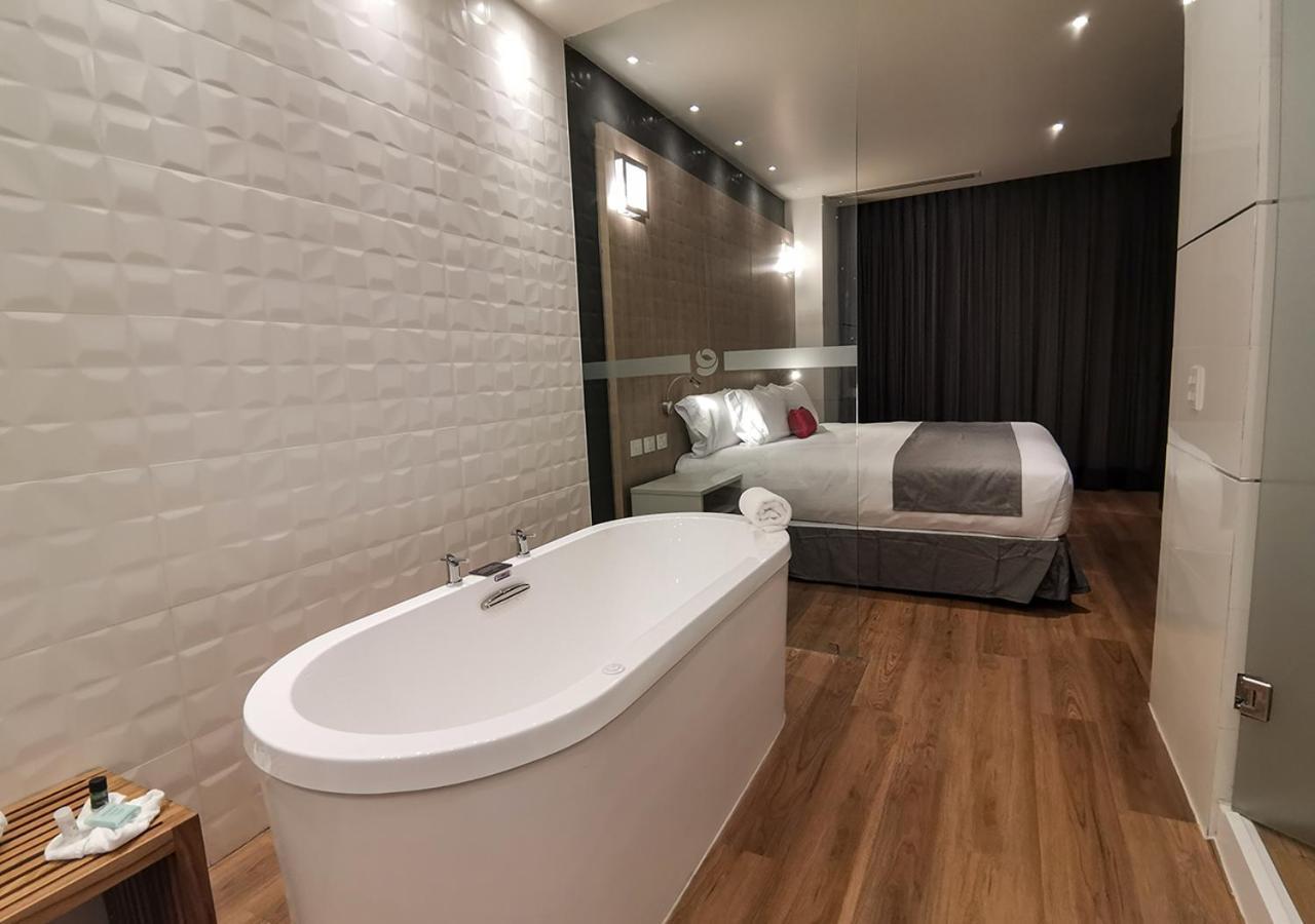 Ramada Encore By Wyndham Guadalajara Aeropuerto Las Pintas Kültér fotó