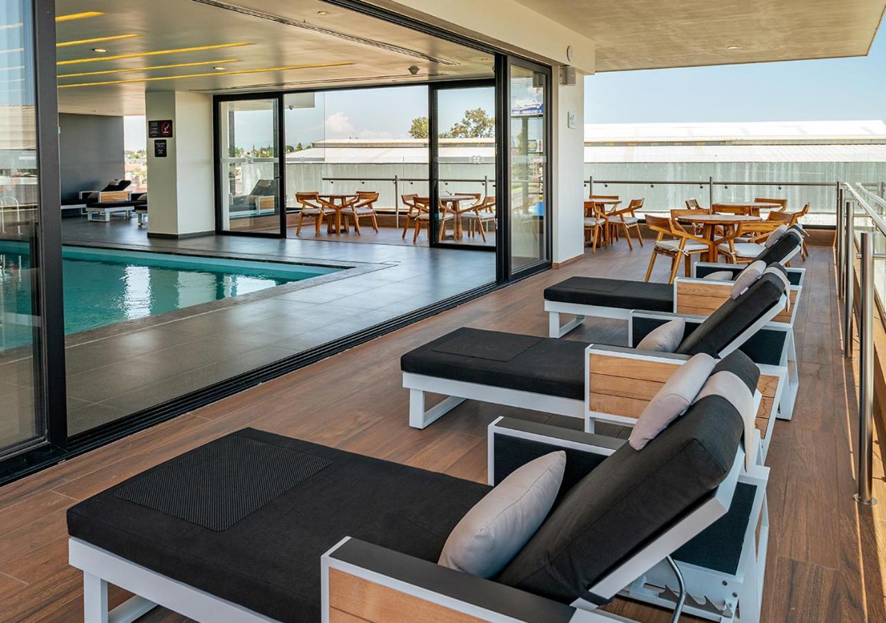 Ramada Encore By Wyndham Guadalajara Aeropuerto Las Pintas Kültér fotó