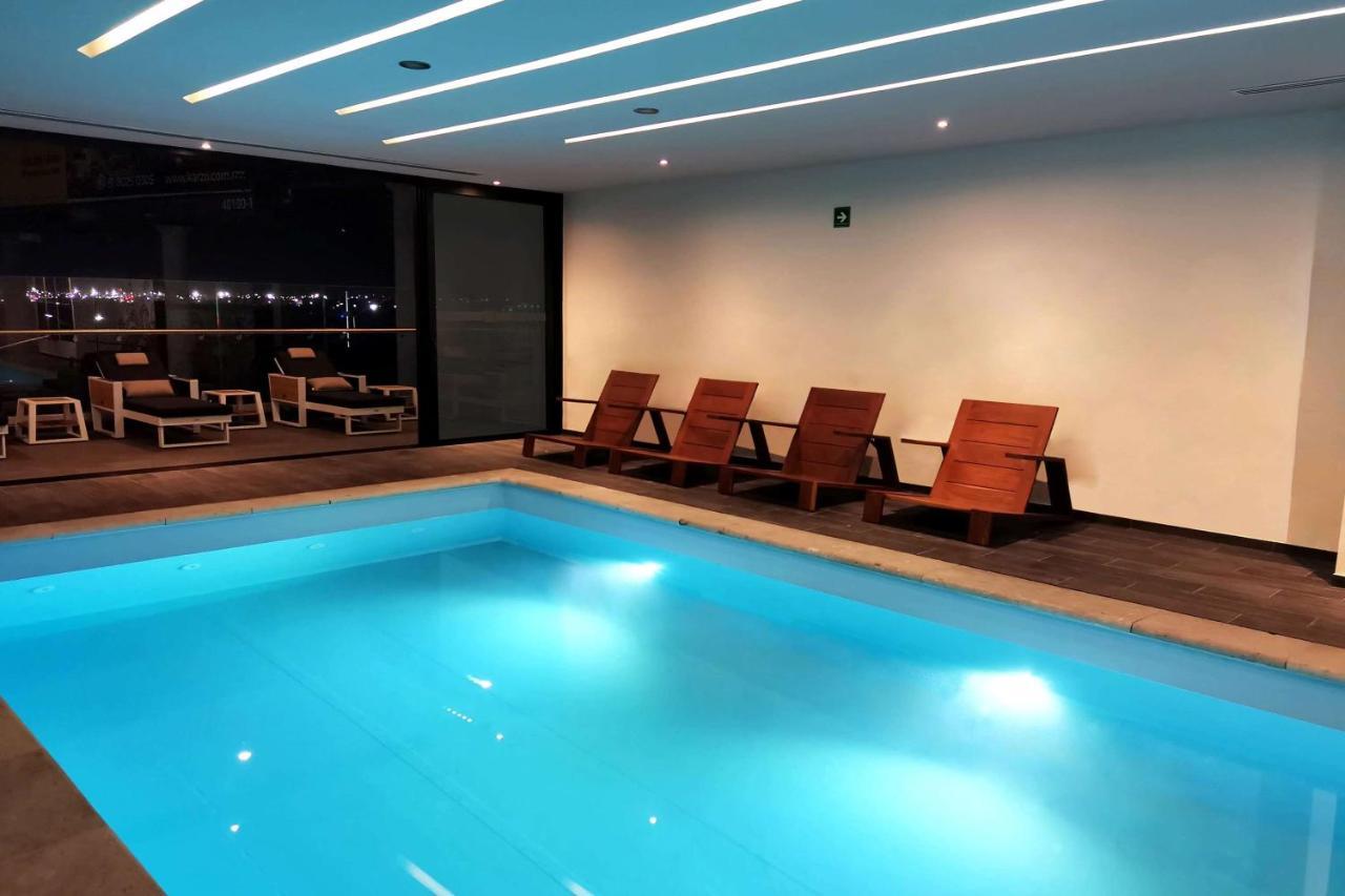 Ramada Encore By Wyndham Guadalajara Aeropuerto Las Pintas Kültér fotó