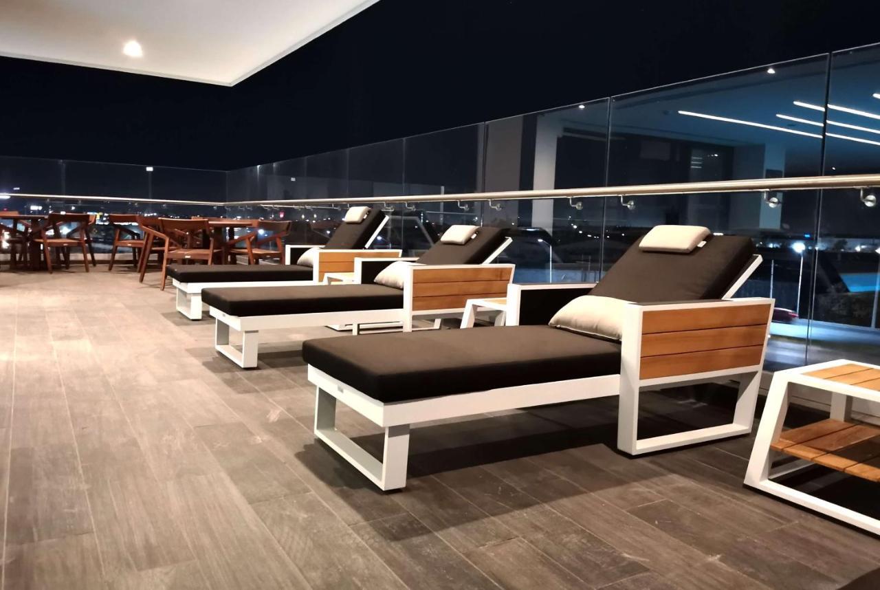 Ramada Encore By Wyndham Guadalajara Aeropuerto Las Pintas Kültér fotó