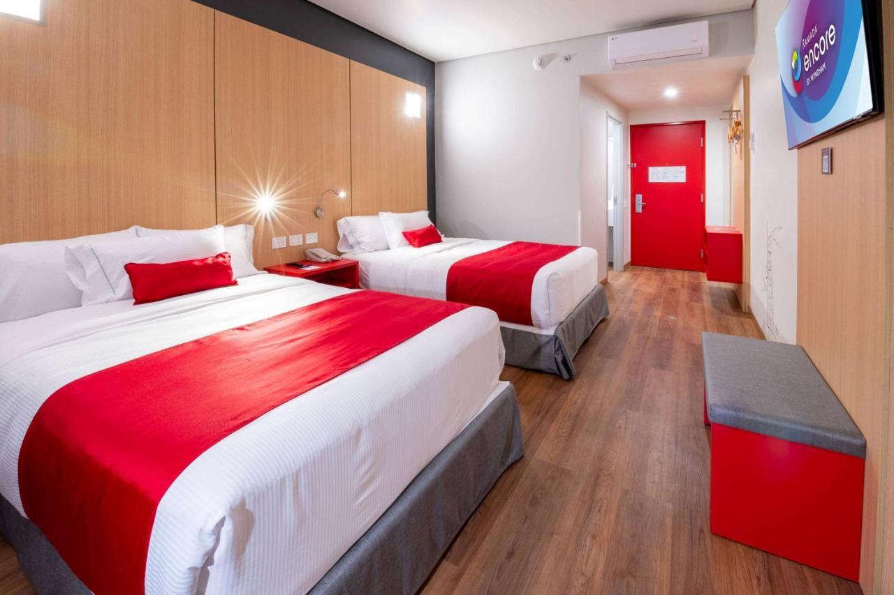 Ramada Encore By Wyndham Guadalajara Aeropuerto Las Pintas Kültér fotó