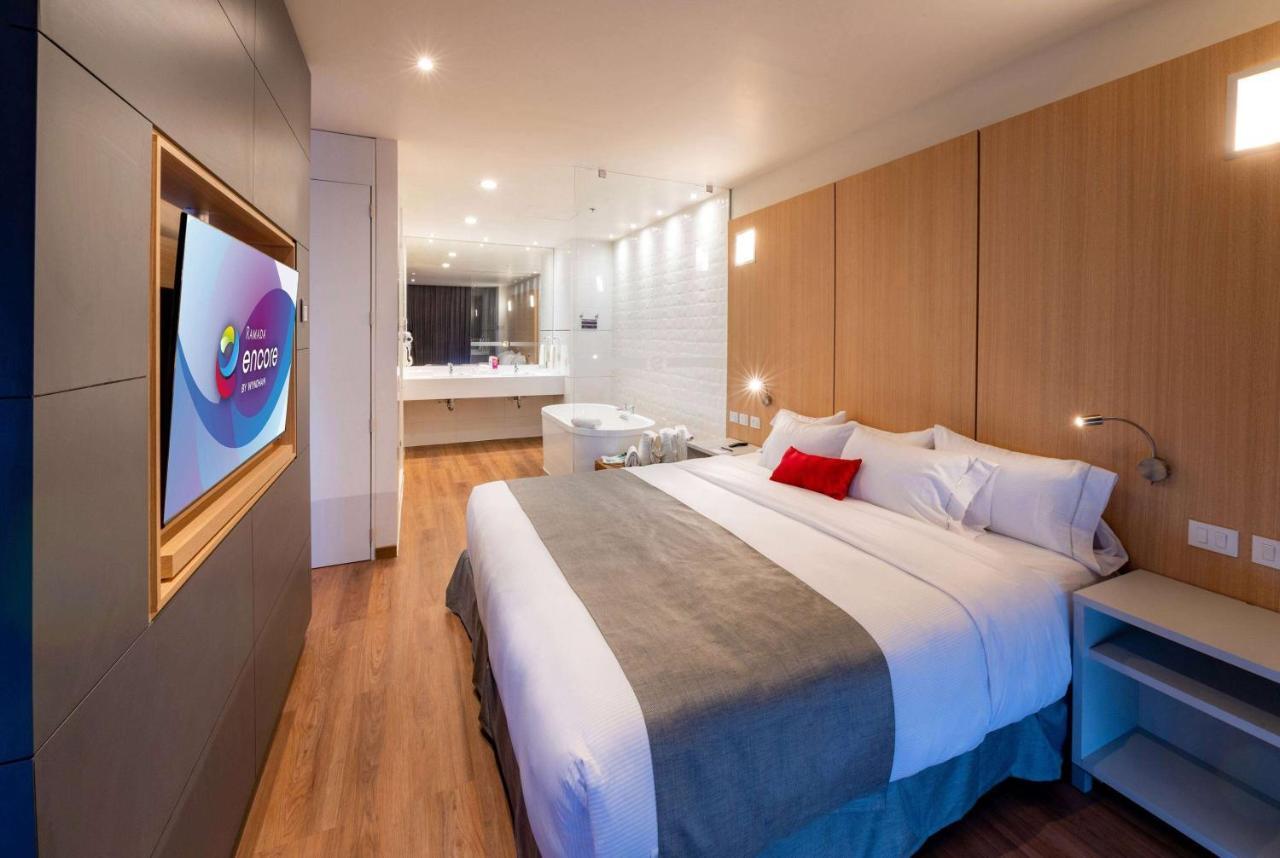 Ramada Encore By Wyndham Guadalajara Aeropuerto Las Pintas Kültér fotó