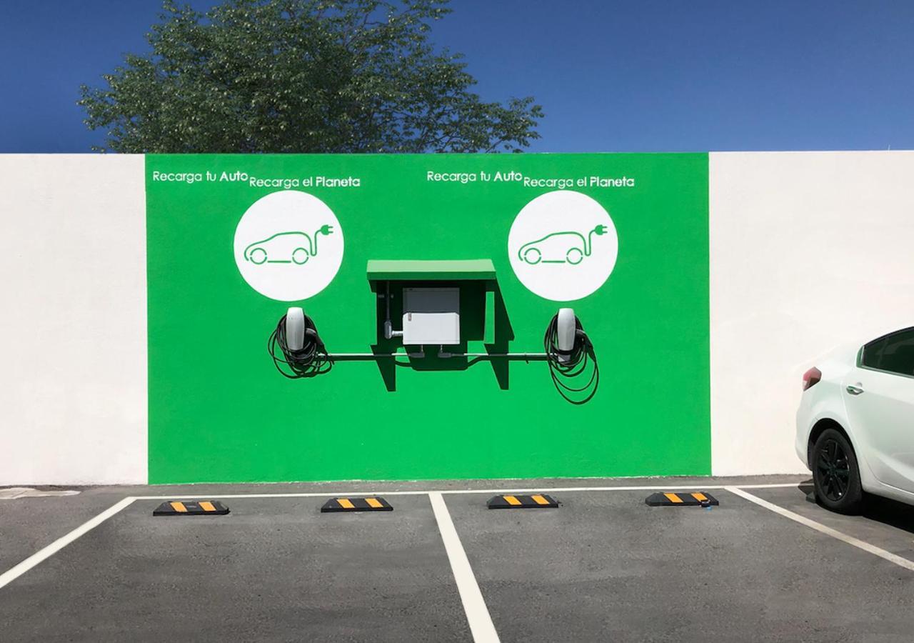 Ramada Encore By Wyndham Guadalajara Aeropuerto Las Pintas Kültér fotó
