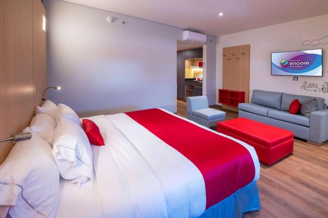 Ramada Encore By Wyndham Guadalajara Aeropuerto Las Pintas Kültér fotó